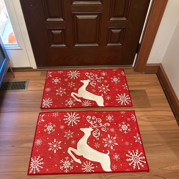Christmas Elk Rug Set 29x17-Used One Christmas Season 2 Yrs Ago Good Condition🎄 - Picture 2 of 8